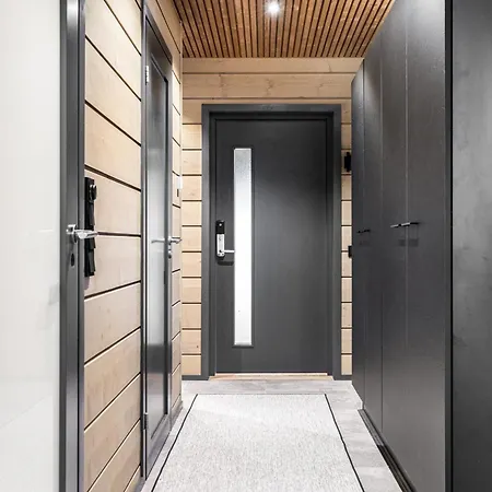 公寓 Levin Lyhty Chanel C3 By Hilla 列维