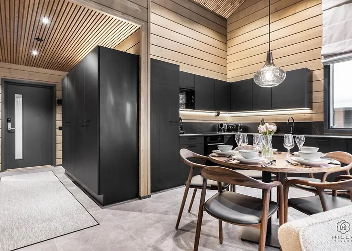 Levin Lyhty Chanel C3 By Hilla *