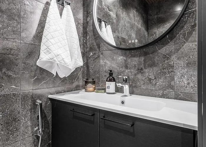 Levin Lyhty Chanel C3 By Hilla Levi